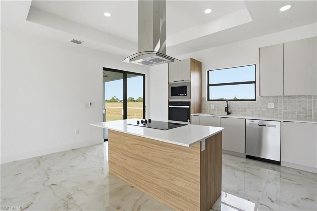 9027 Bamboo Cir, Labelle, FL 33935 Photo