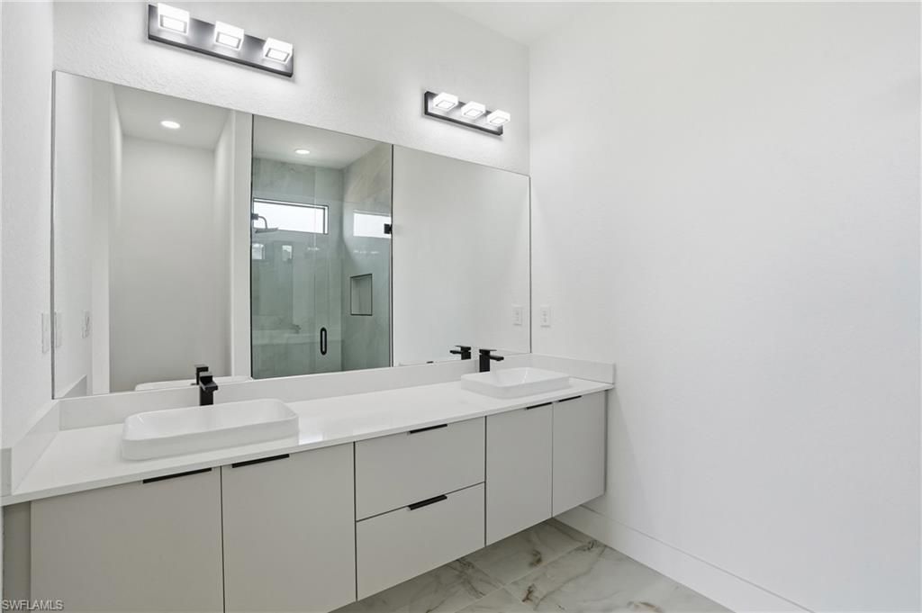 9027 Bamboo Cir, Labelle, FL 33935 Photo