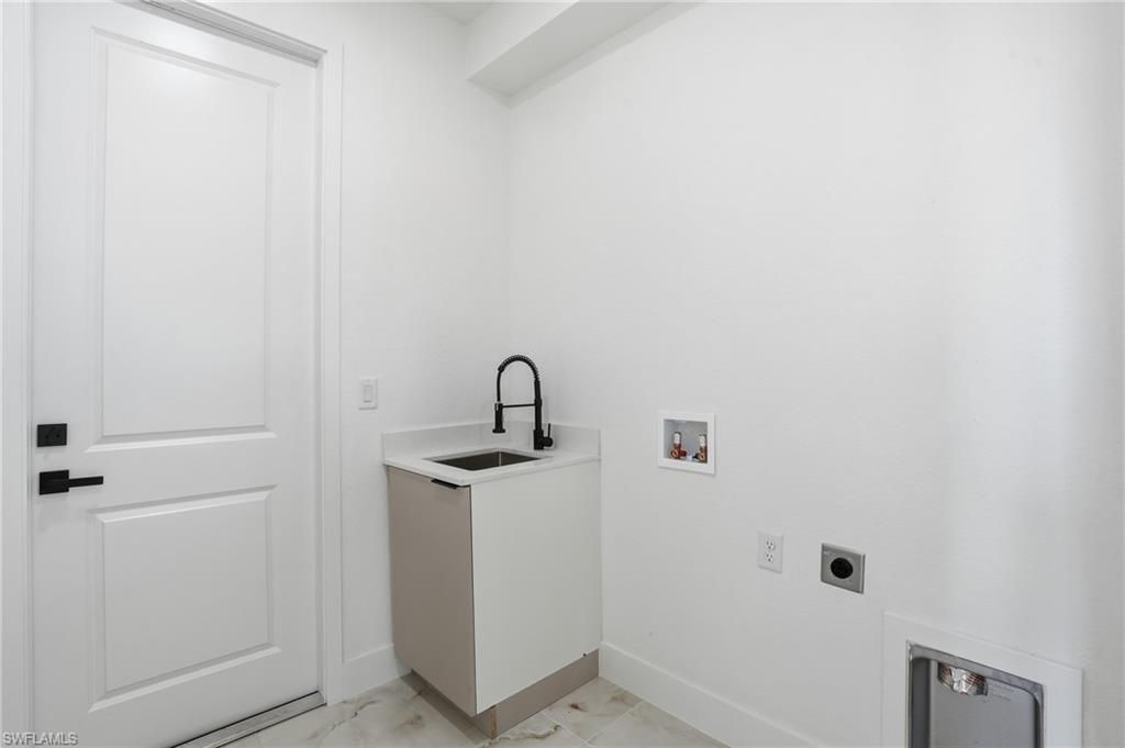 9027 Bamboo Cir, Labelle, FL 33935 Photo