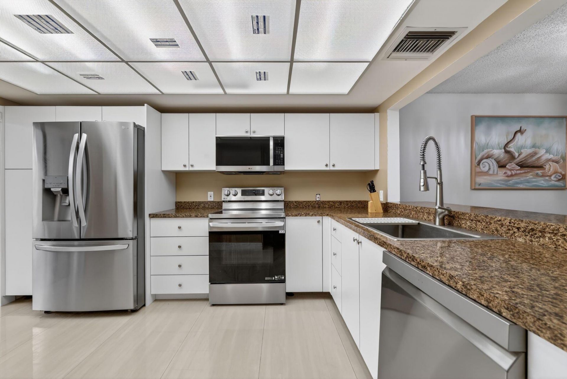 3300 Twin Lakes Terrace, Unit 102, Fort Pierce, FL 34951 Photo