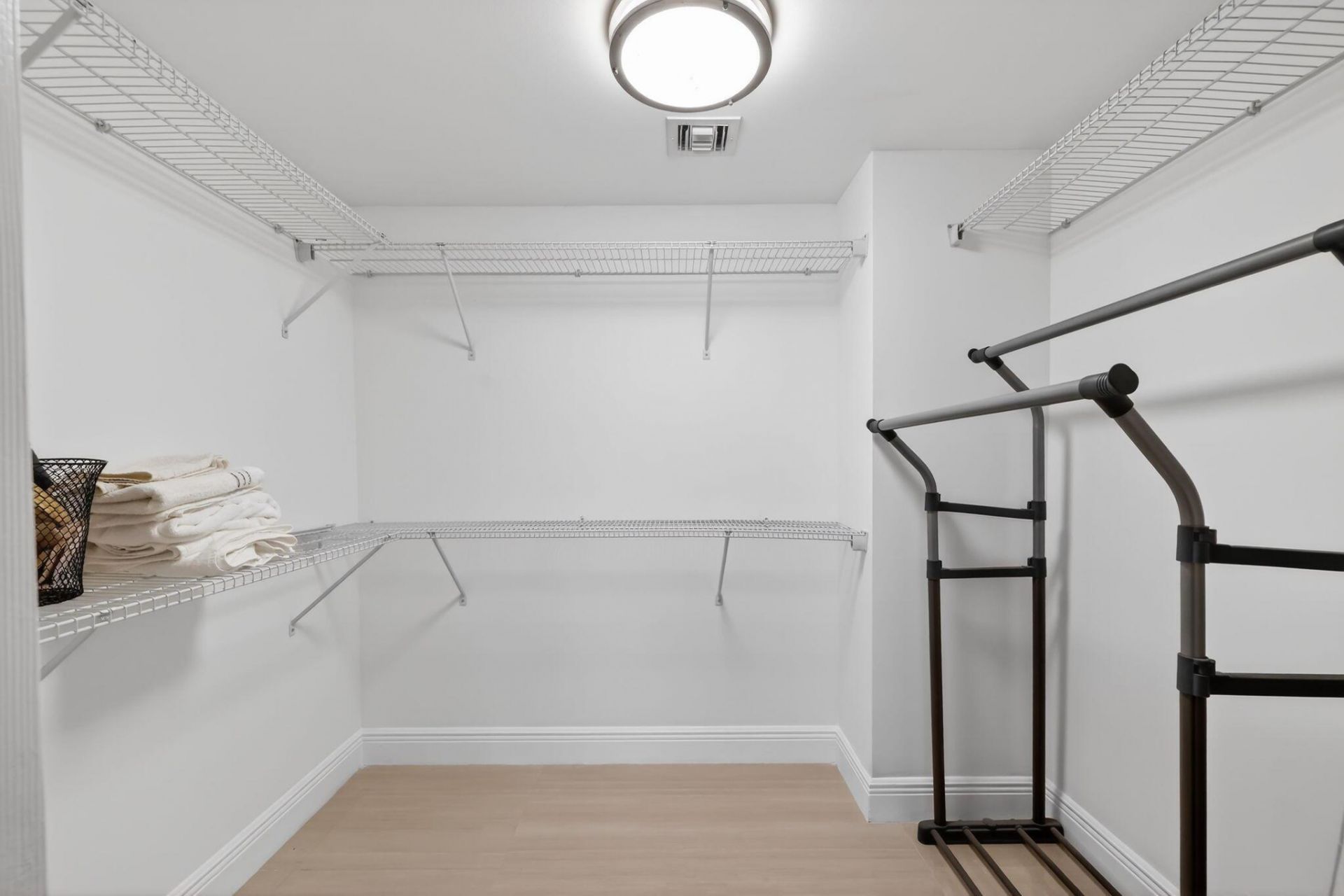 3300 Twin Lakes Terrace, Unit 102, Fort Pierce, FL 34951 Photo