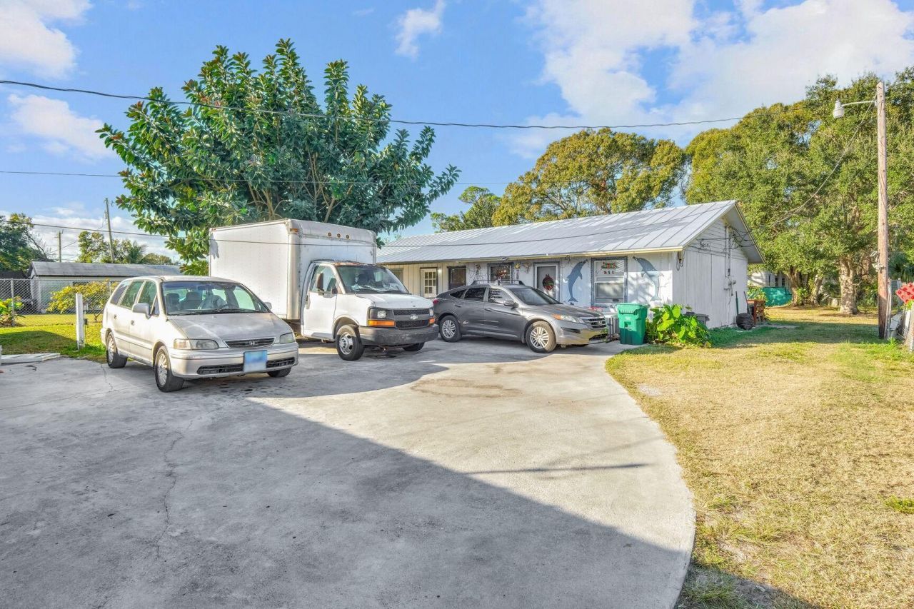 3147 Naylor Terrace, Unit 3, Fort Pierce, FL 34982 Photo