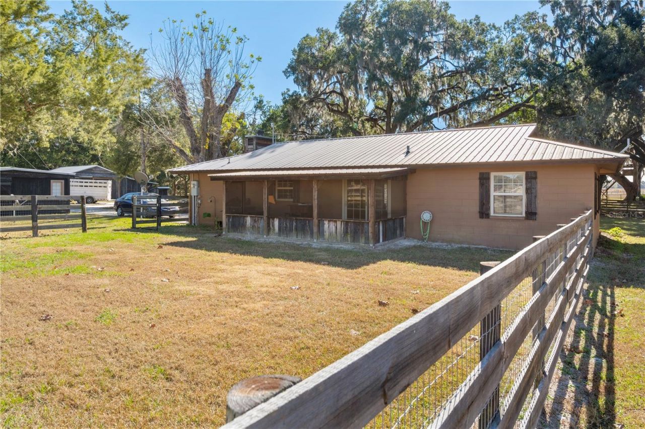 17885 NE 2nd Place, Williston, FL 32696 Photo