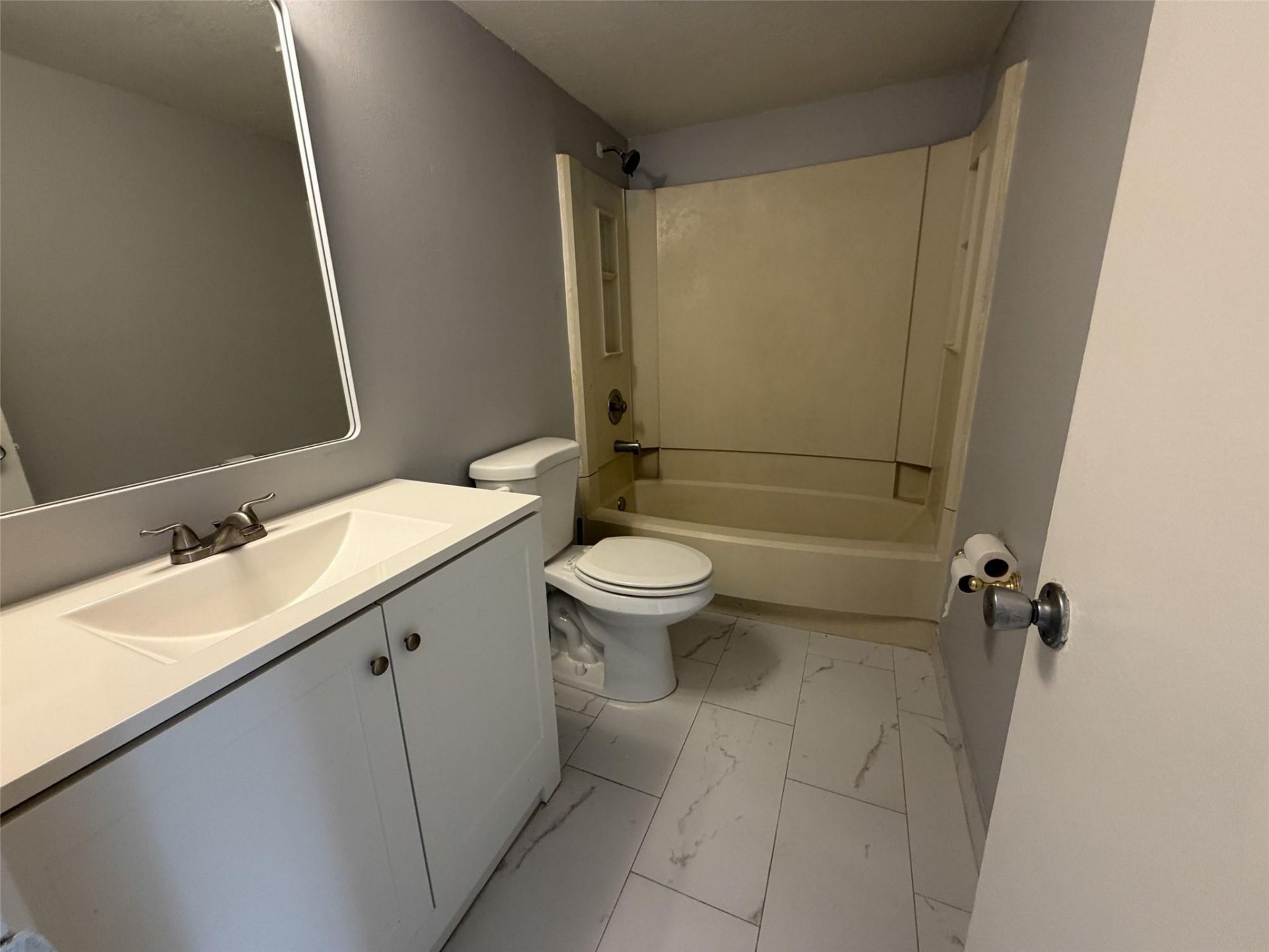 1045 S Flagler Avenue, Unit 717, Pompano Beach, FL 33060 Photo