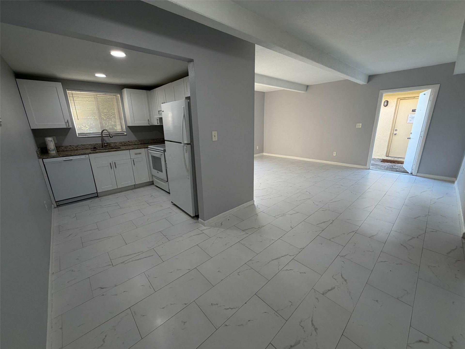 1045 S Flagler Avenue, Unit 717, Pompano Beach, FL 33060 Photo