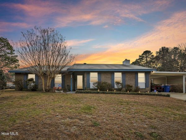 6958 Timbercroft Lane, Fayetteville, NC 28314