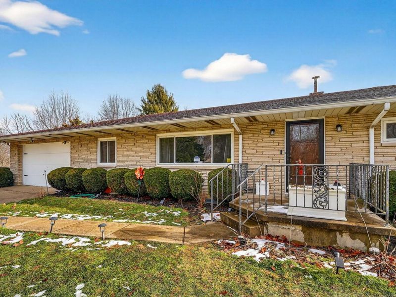 5560 Amanda Northern Road NW, Carroll, OH 43112 Photo 4