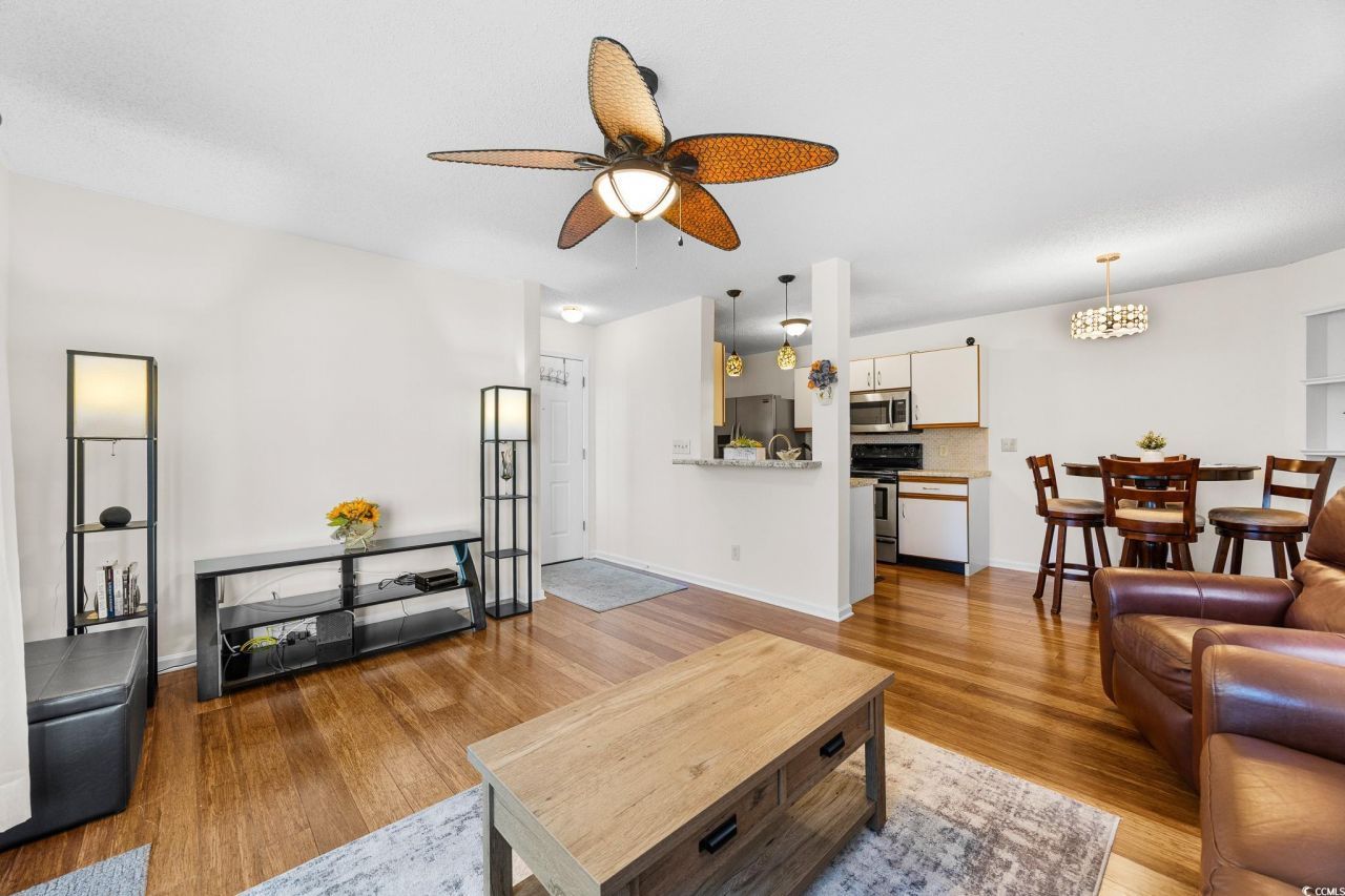 8875 Grove Park Dr. Photo 15