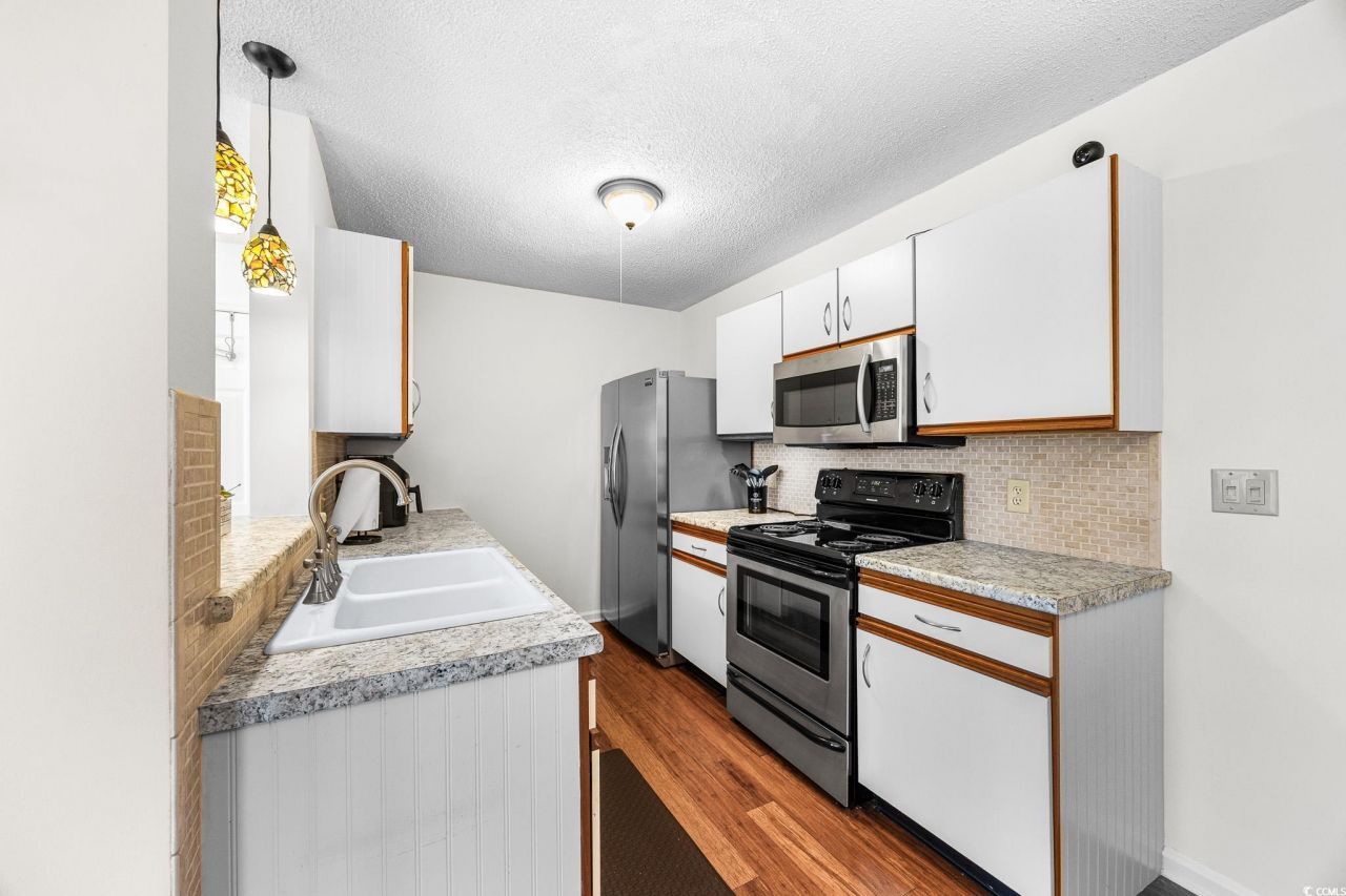 8875 Grove Park Dr. Photo 18