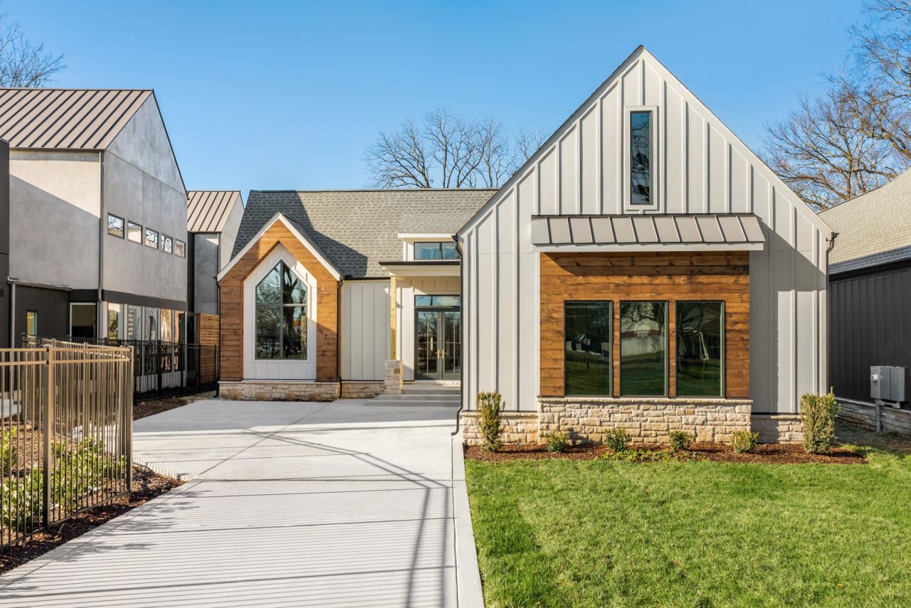 2306 Riverside Dr, Nashville, TN 37216 Main Photo