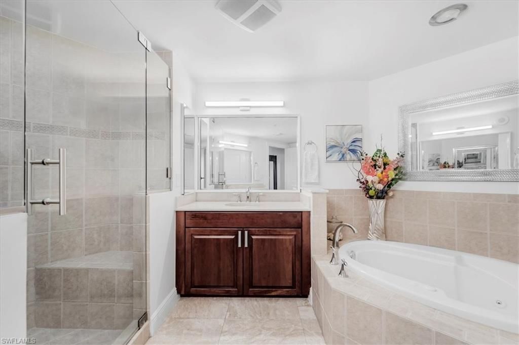 6061 Silver King Blvd, Unit 306, Cape Coral, FL 33914 Photo