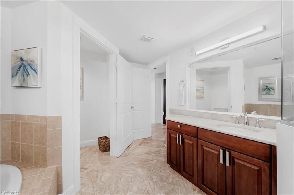 6061 Silver King Blvd, Unit 306, Cape Coral, FL 33914 Photo