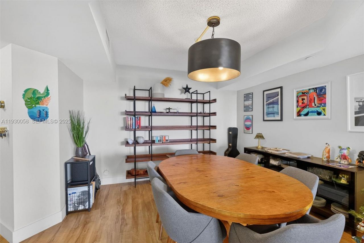 3598 Yacht Club Dr, Unit 302, Aventura, FL 33180 Photo