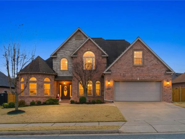 6405 44th Street, Rogers, AR 72758