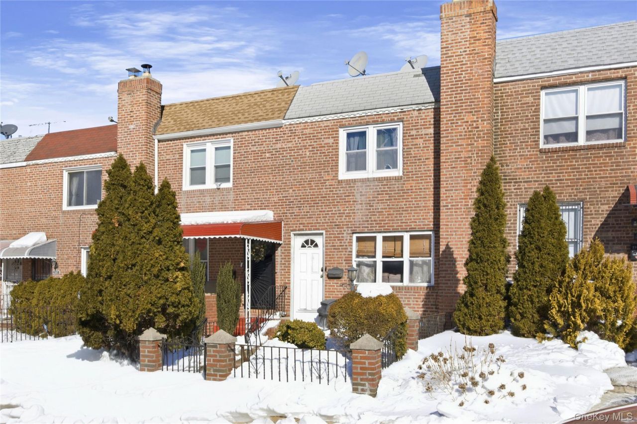 21611 115th Court, Cambria Heights, NY 11411 Main Photo