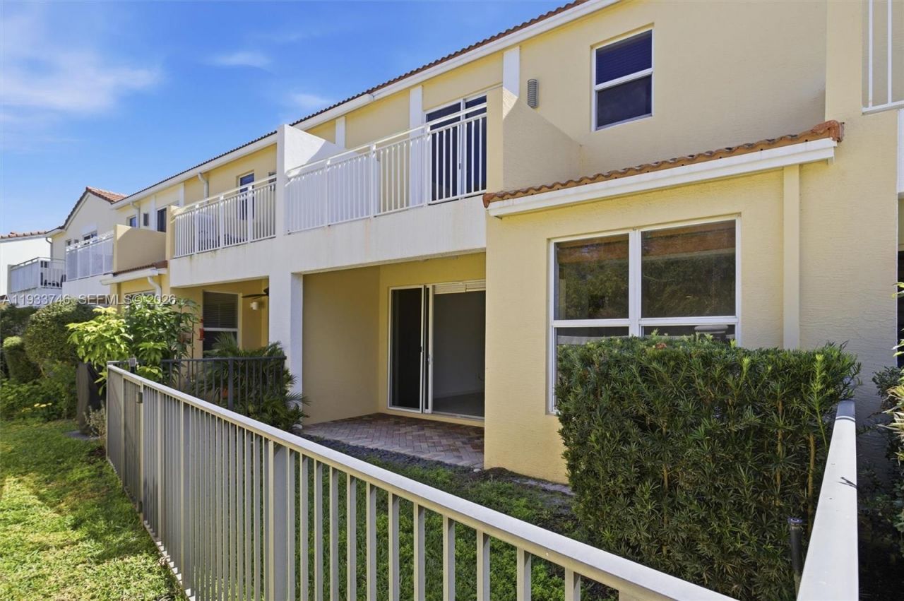 4857 NW 16th Ter, Boca Raton, FL 33431 Photo