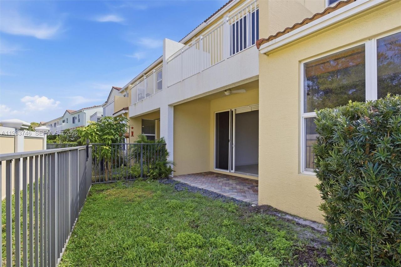 4857 NW 16th Ter, Boca Raton, FL 33431 Photo