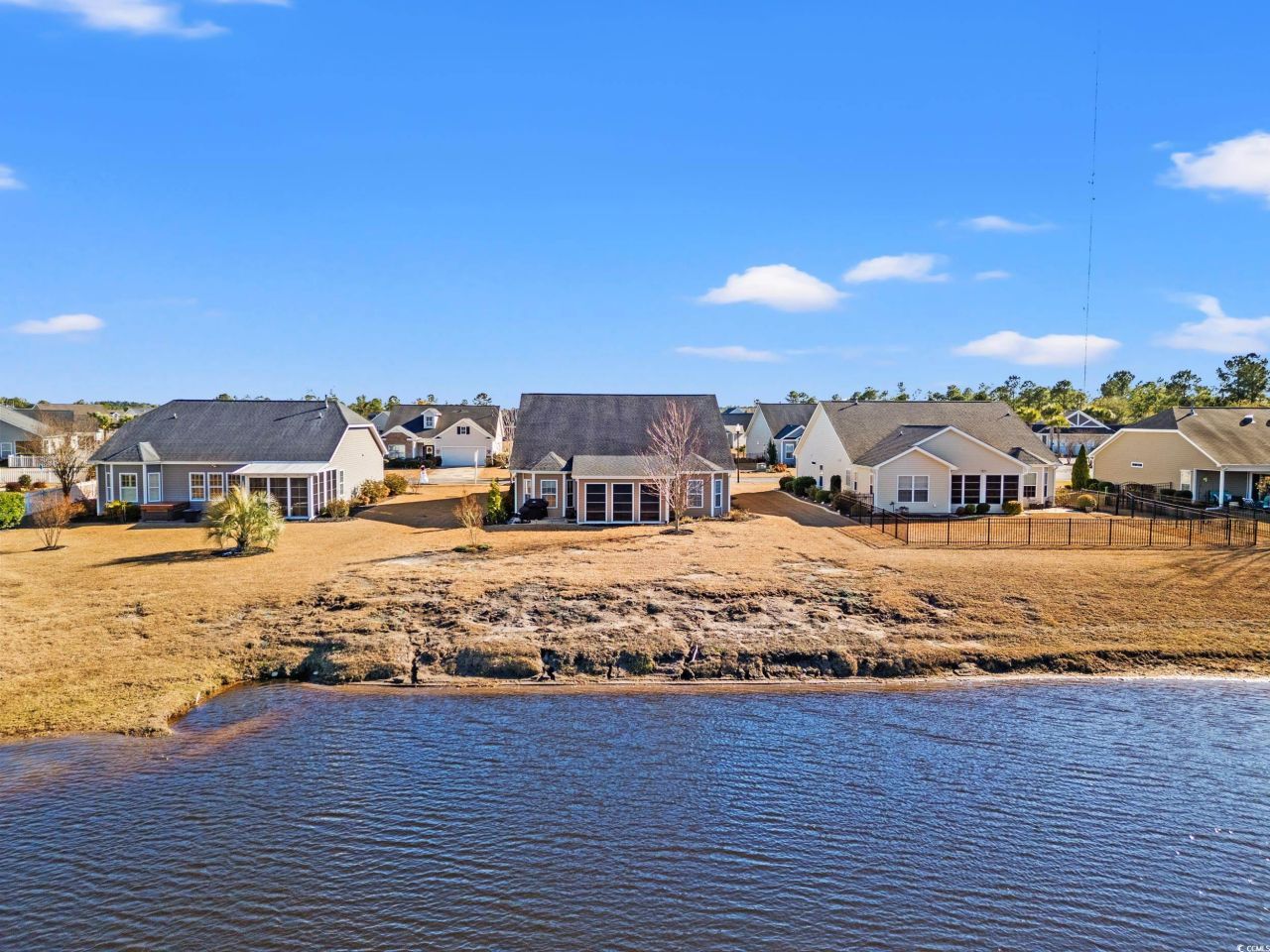 912 Daresbury Ln. Photo 32