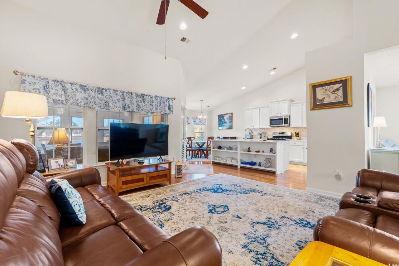 912 Daresbury Ln. Photo 4