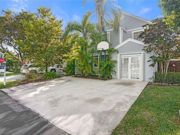 11728 SW 118th Ter, Miami, FL 33186