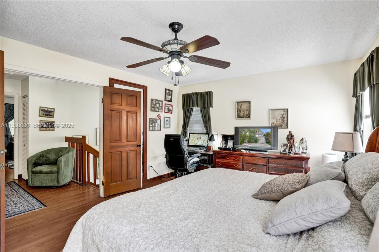 11728 SW 118th Ter, Miami, FL 33186 Photo