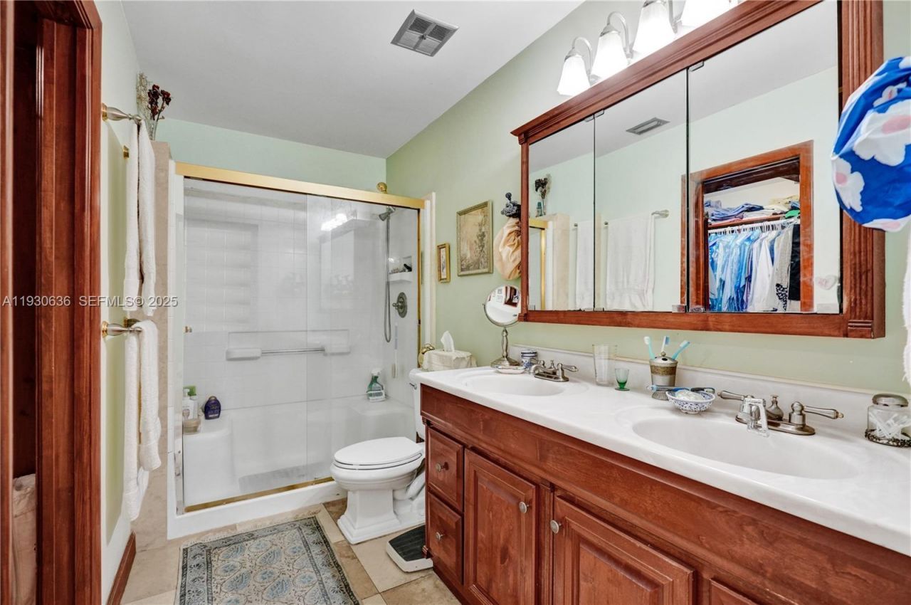 11728 SW 118th Ter, Miami, FL 33186 Photo