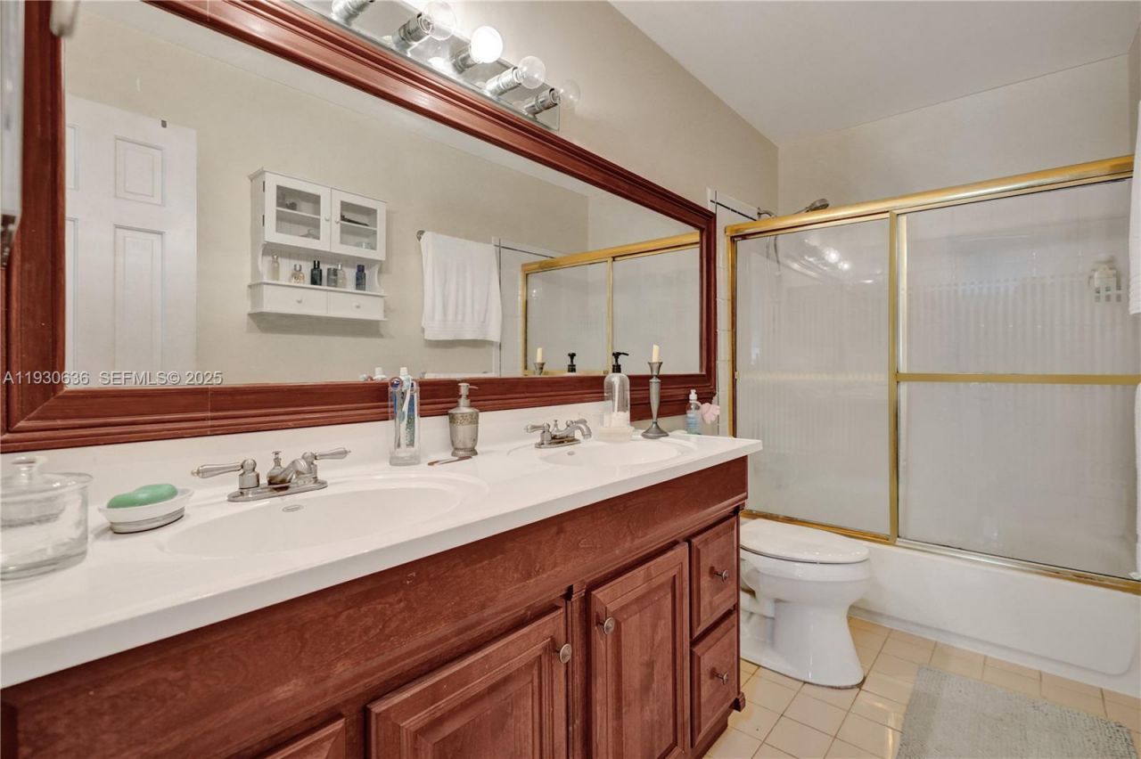 11728 SW 118th Ter, Miami, FL 33186 Photo