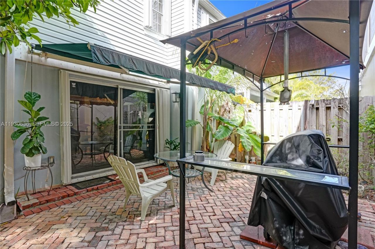 11728 SW 118th Ter, Miami, FL 33186 Photo