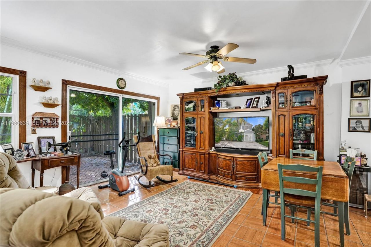 11728 SW 118th Ter, Miami, FL 33186 Photo