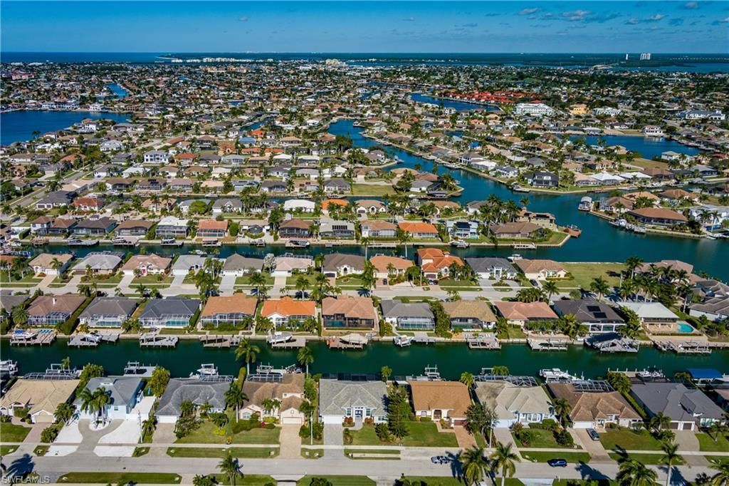 1148 Breakwater Ct, Marco Island, FL 34145 Photo