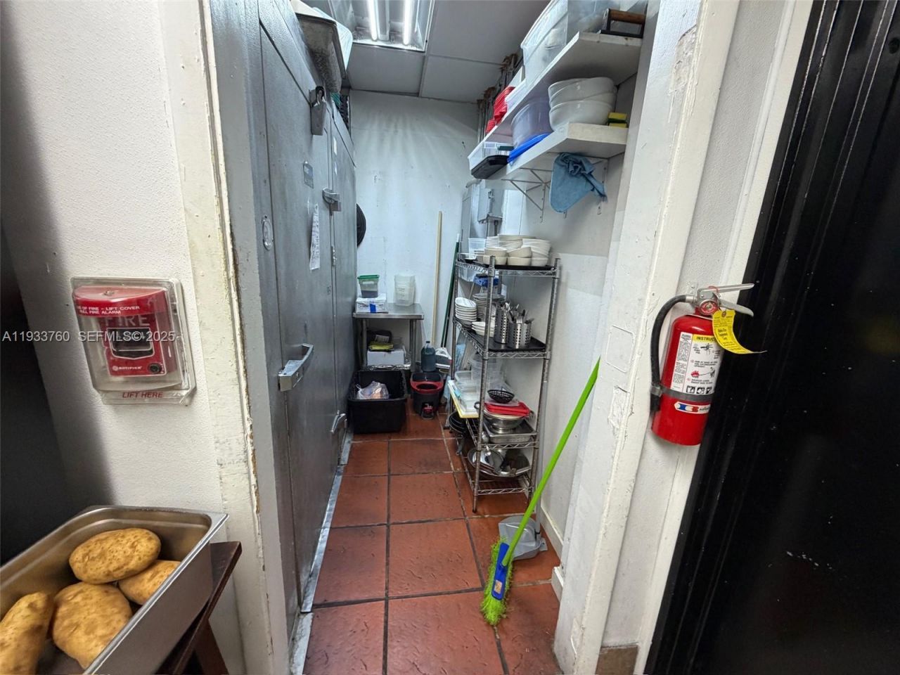 7500 NW 25th St , Miami, FL 33122 Photo