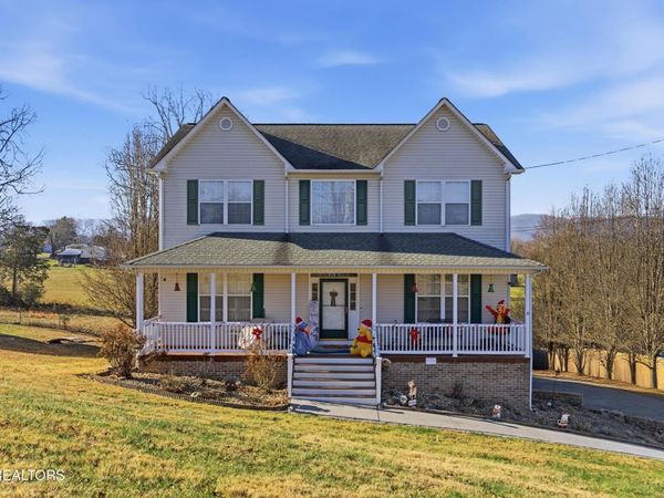 267 far view Circle, Jacksboro, TN 37757