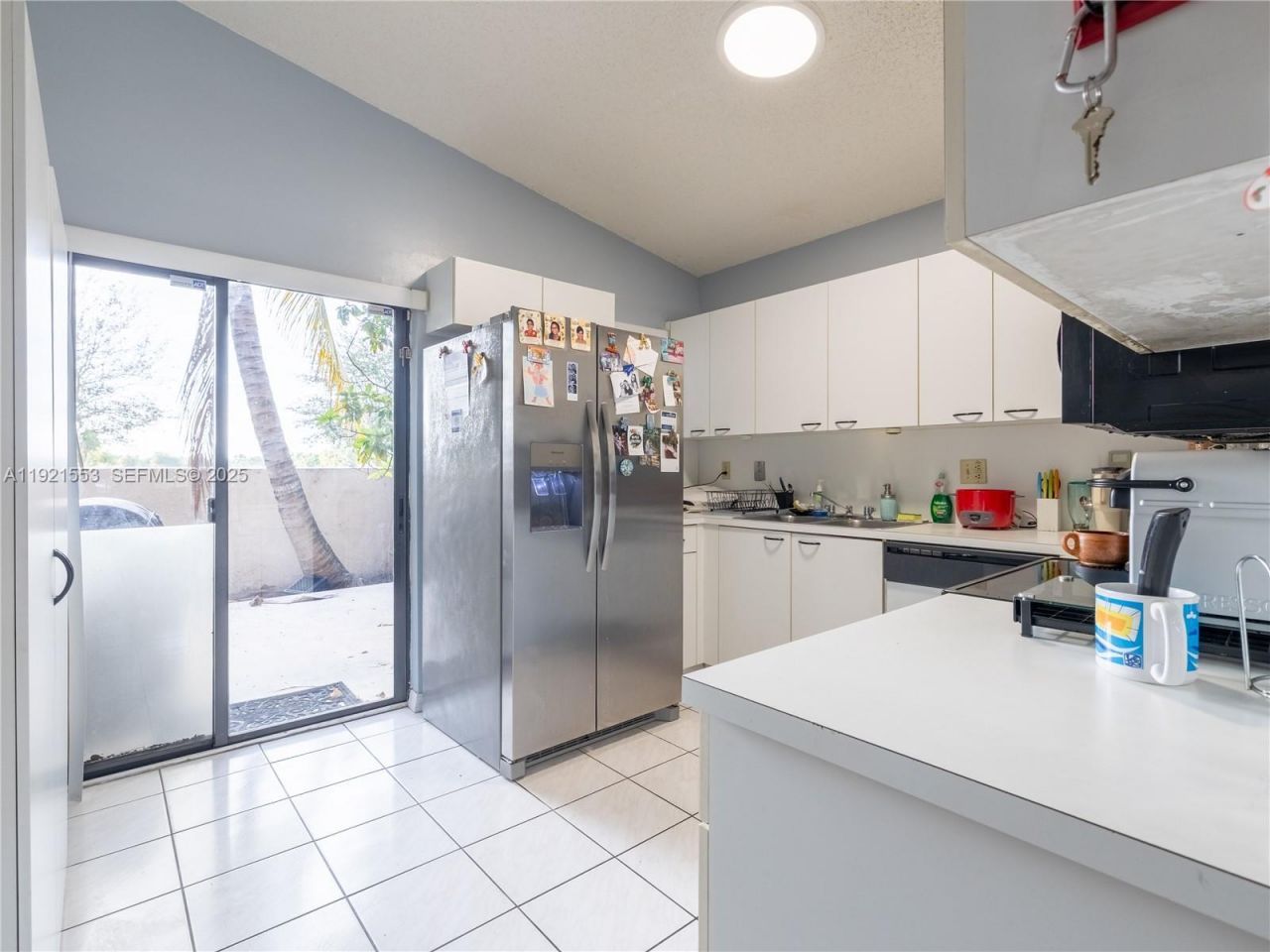 19030 NW 86th Ct, Hialeah, FL 33015 Photo