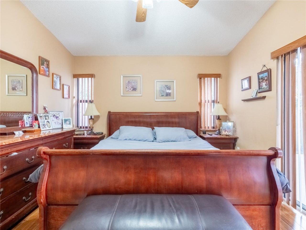 19030 NW 86th Ct, Hialeah, FL 33015 Photo