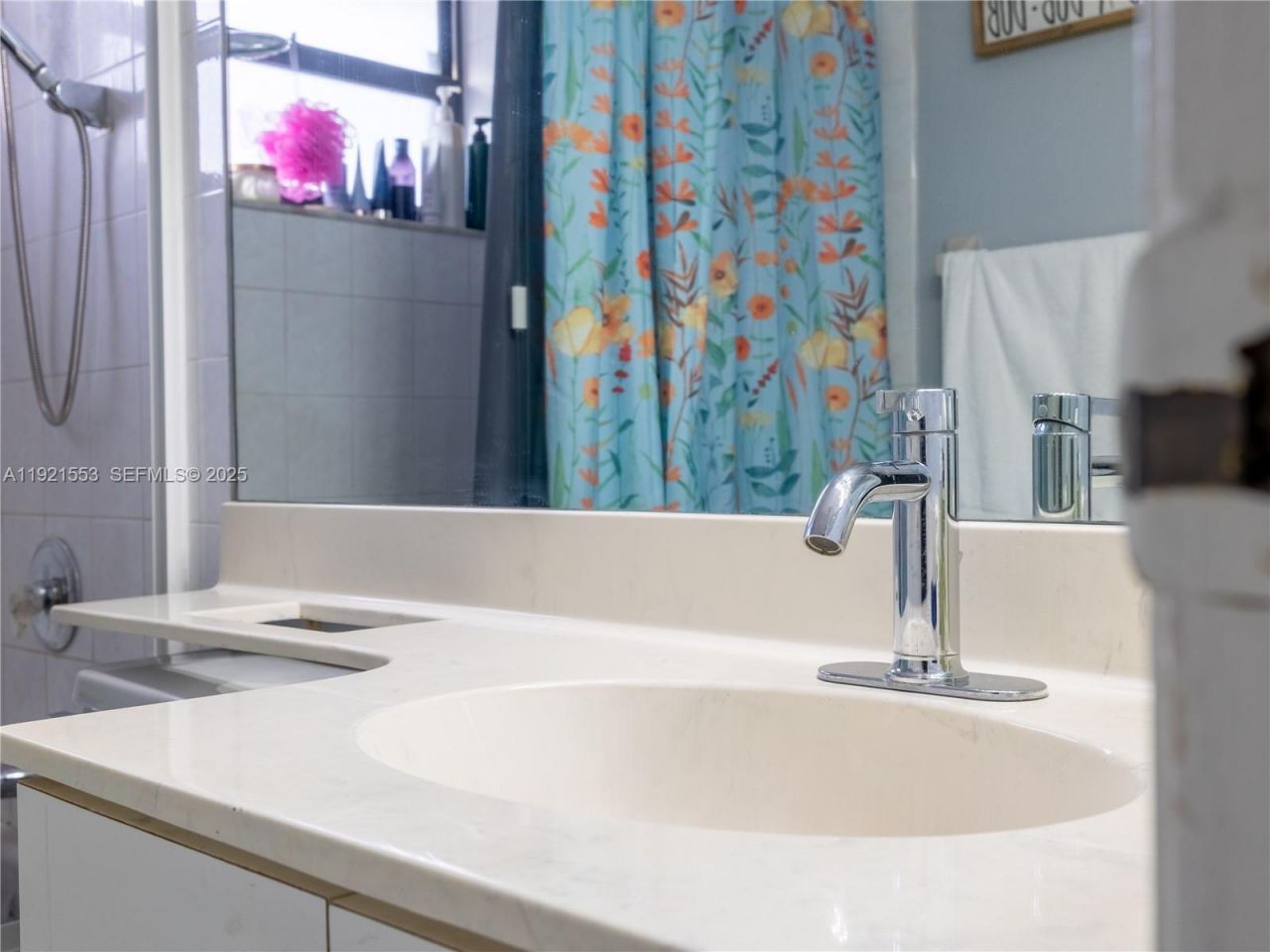 19030 NW 86th Ct, Hialeah, FL 33015 Photo