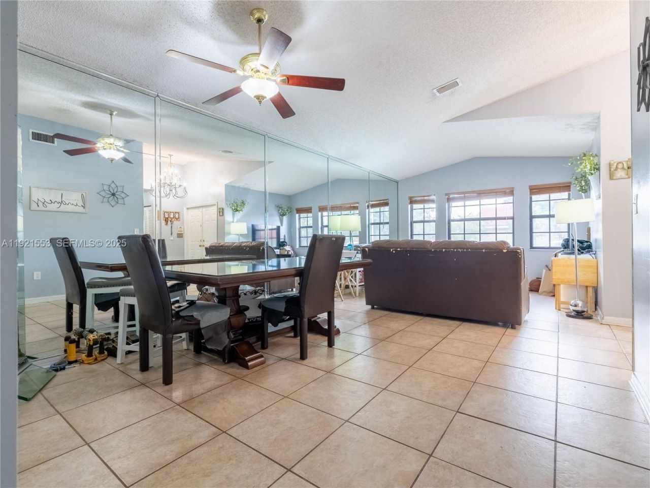 19030 NW 86th Ct, Hialeah, FL 33015 Photo