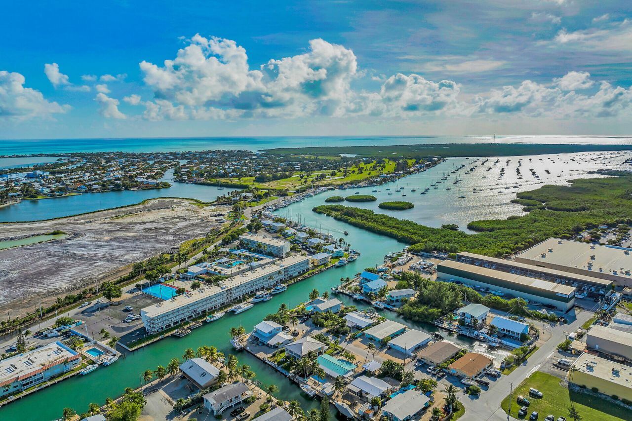 21 Sombrero Boulevard, Unit 307, Marathon, FL 33050 Photo