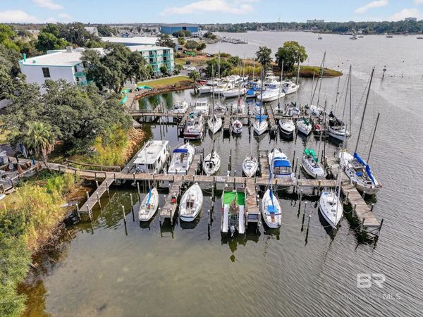 3611 Navy Boulevard, Pensacola, FL 32507