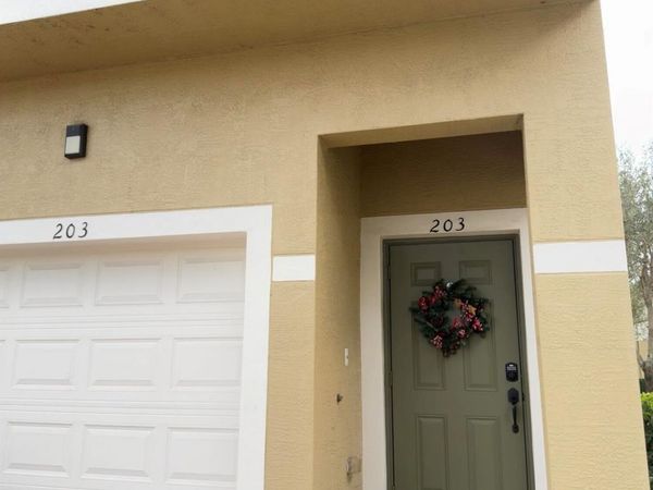 1560 SE Wilshire Place, Unit 203, Stuart, FL 34994