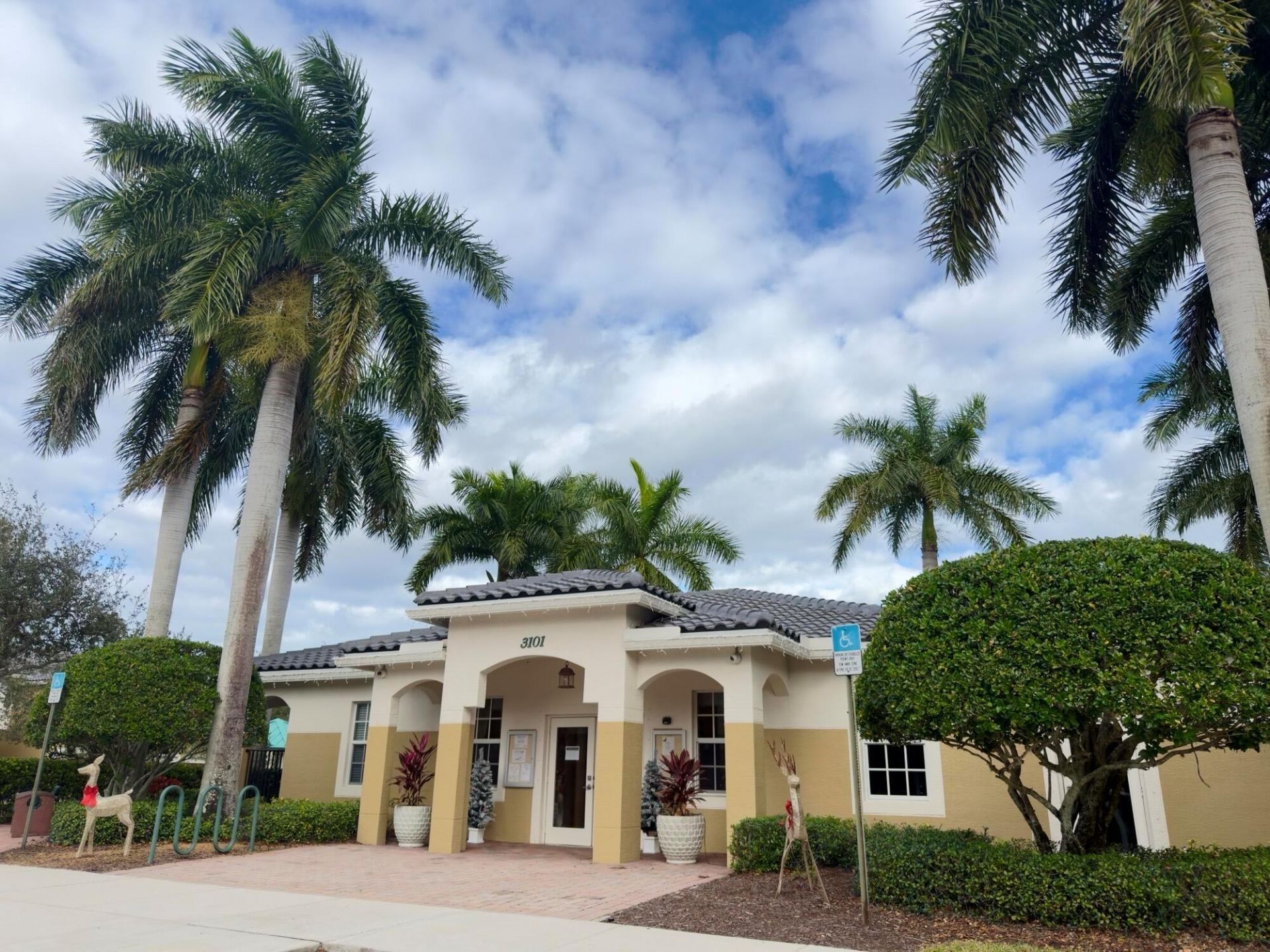 1560 SE Wilshire Place, Unit 203, Stuart, FL 34994 Photo