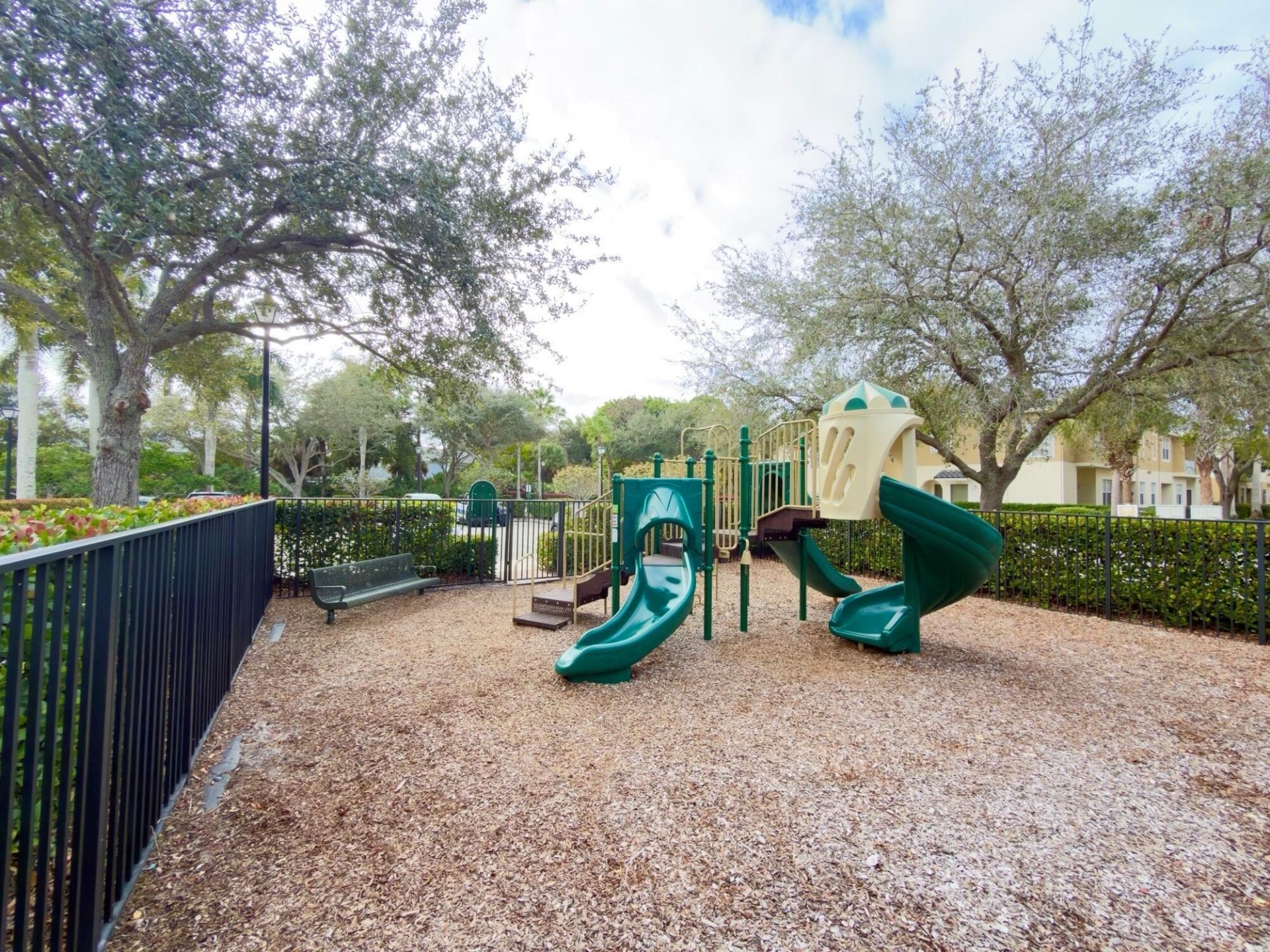 1560 SE Wilshire Place, Unit 203, Stuart, FL 34994 Photo