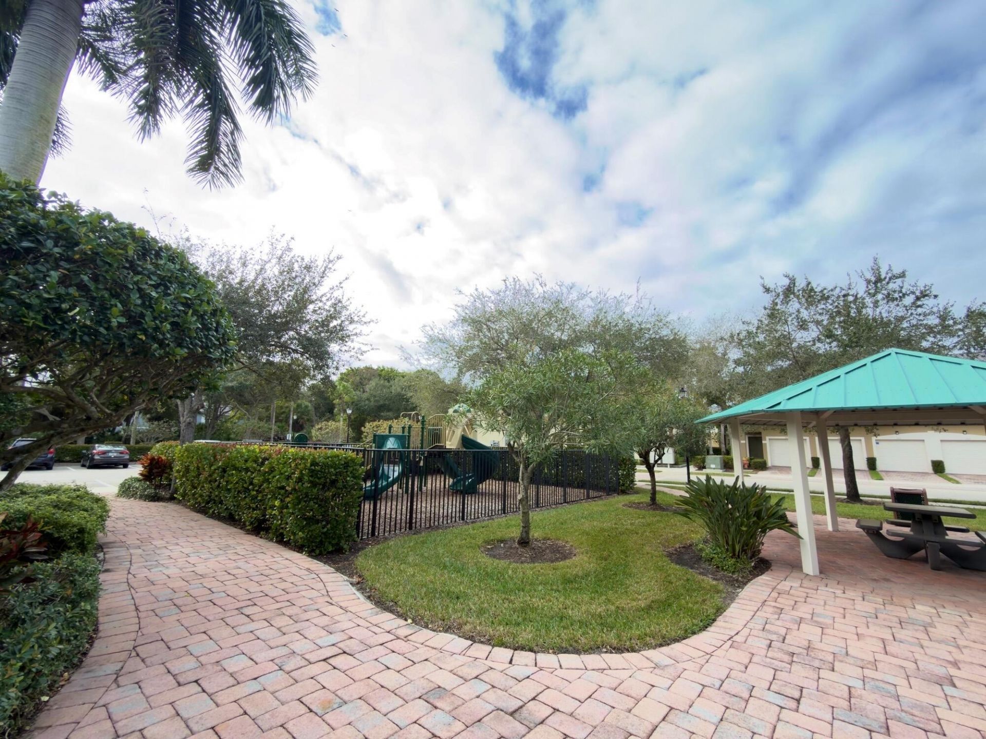 1560 SE Wilshire Place, Unit 203, Stuart, FL 34994 Photo