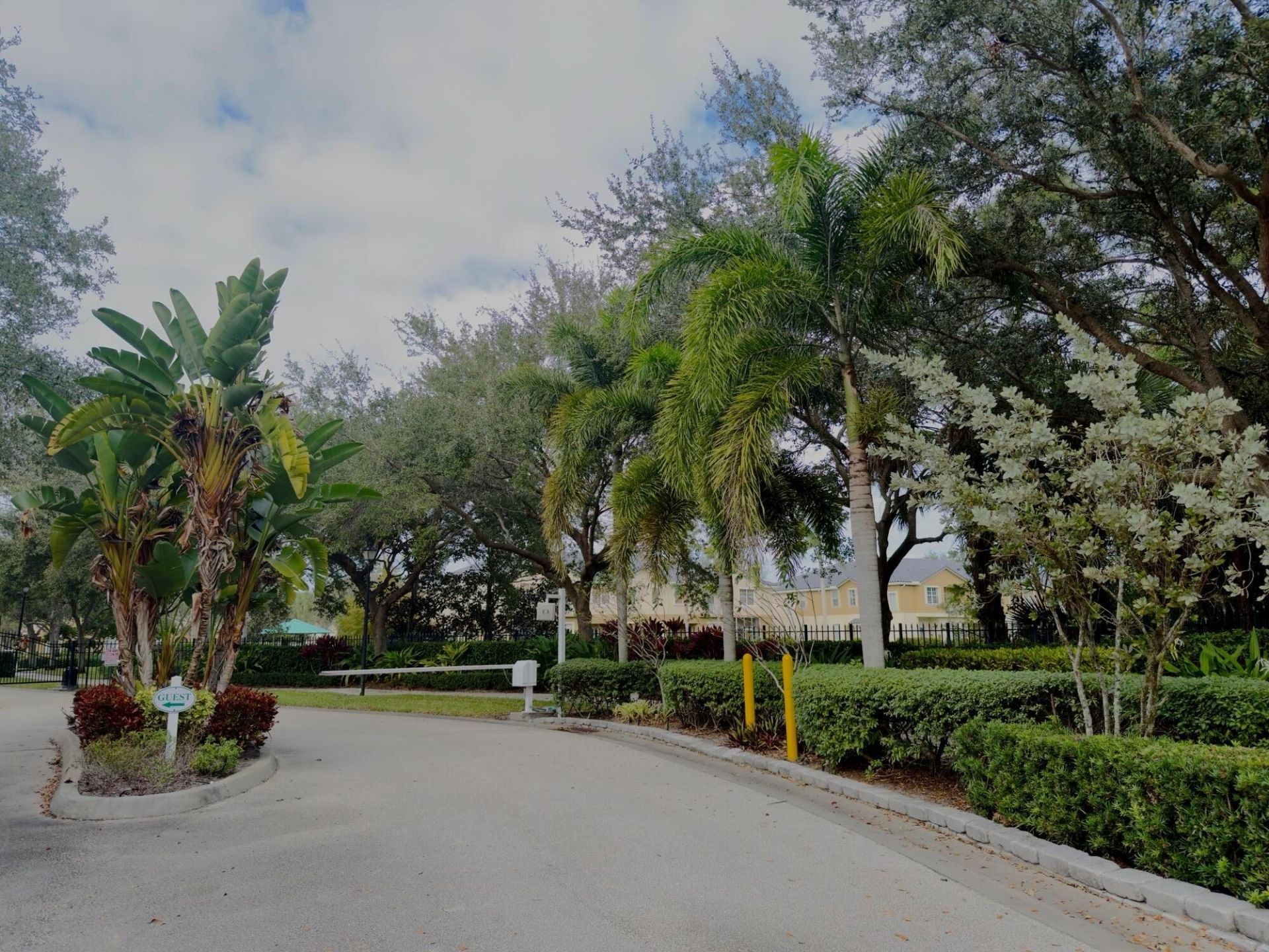 1560 SE Wilshire Place, Unit 203, Stuart, FL 34994 Photo