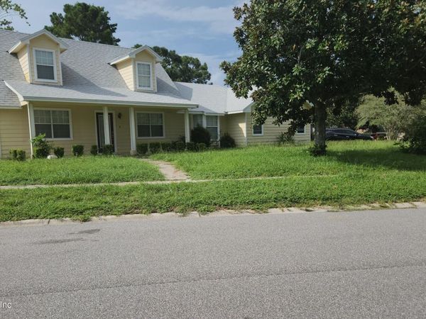 8470 SAND POINT Drive E, Jacksonville, FL 32244