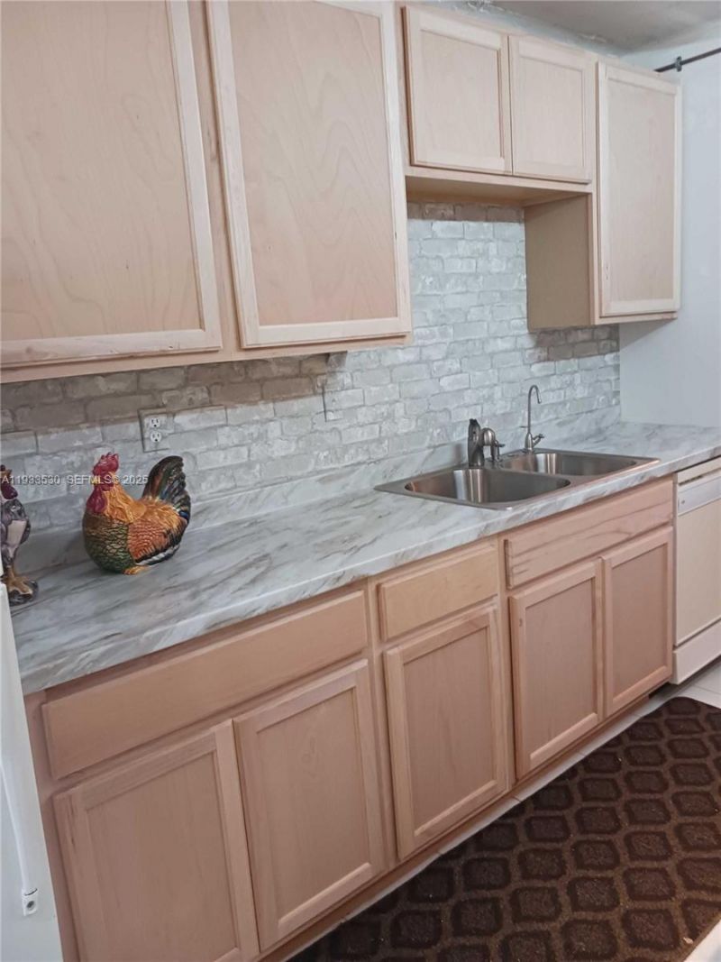 2901 NW 48th Ave, Unit 367, Lauderdale Lakes, FL 33313 Photo