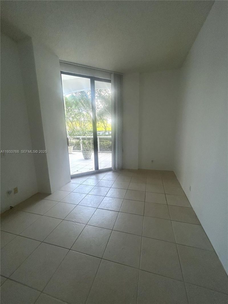 3640 Yacht Club Dr, Unit 104, Aventura, FL 33180 Photo