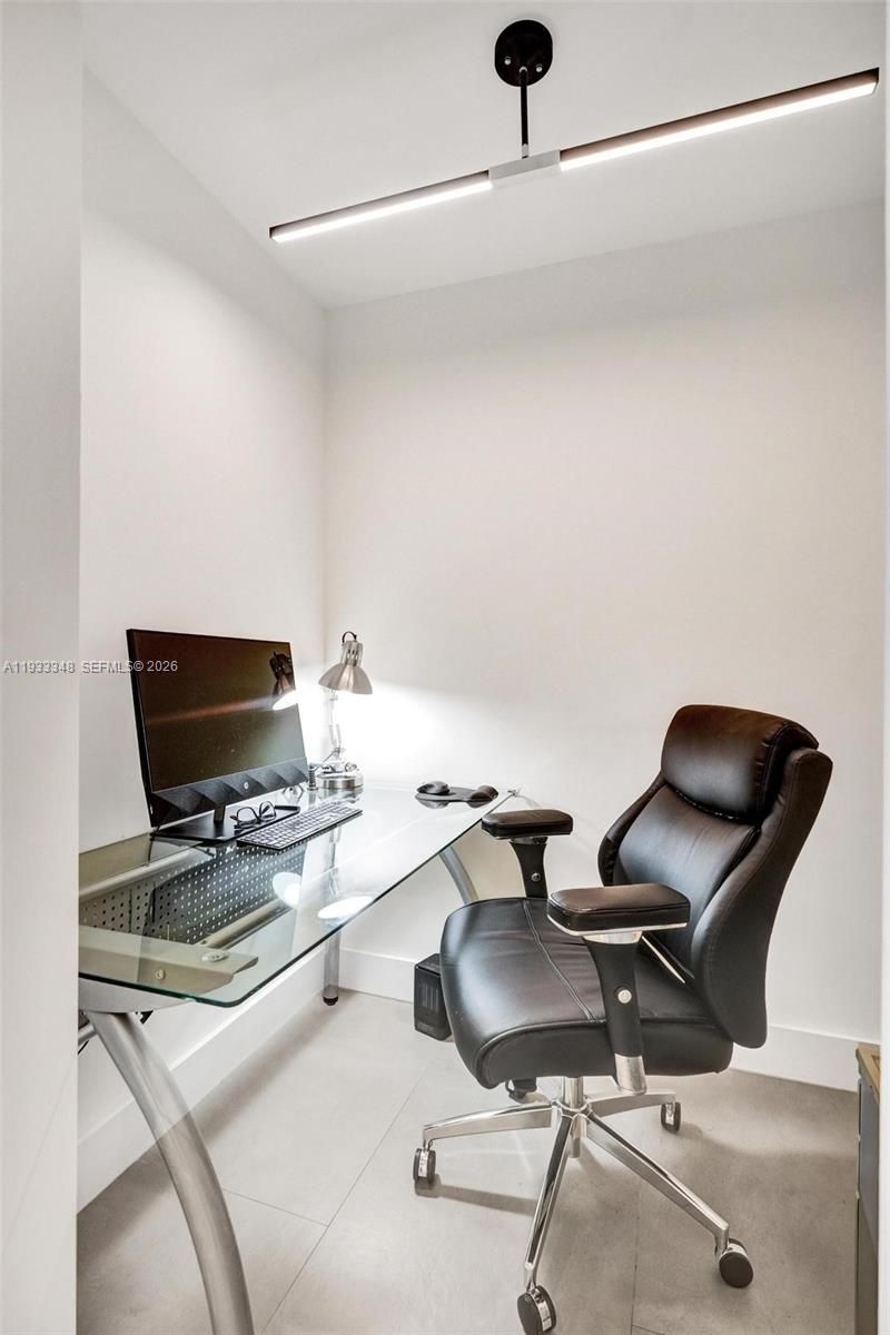 1800 NE 114th St, Unit 1007, Miami, FL 33181 Photo