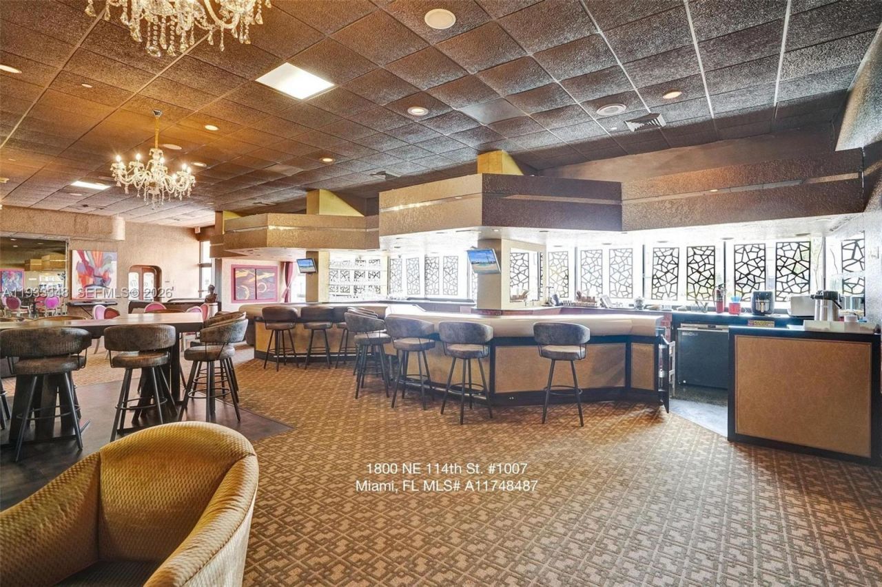1800 NE 114th St, Unit 1007, Miami, FL 33181 Photo