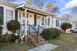 1118 Woodville Circle photo 4