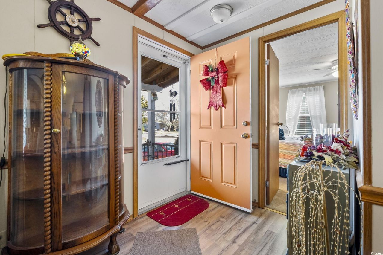 1118 Woodville Circle Photo 5